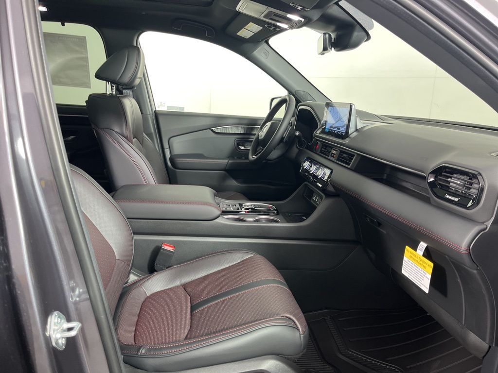 Thumbnail: 2025 Honda Pilot - 8