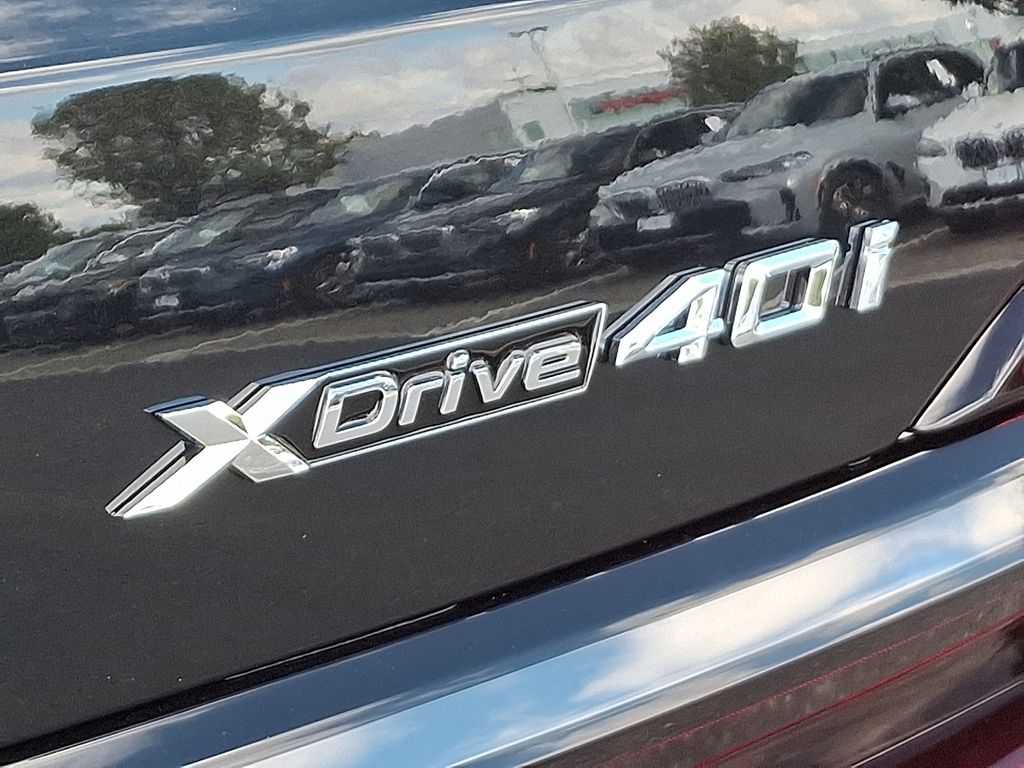 Thumbnail: 2026 BMW X7 - 12