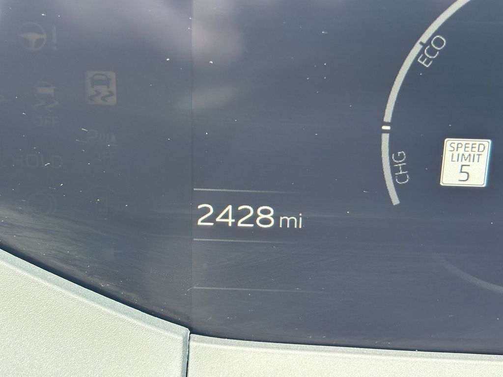 Thumbnail: 2025 Toyota Prius - 32