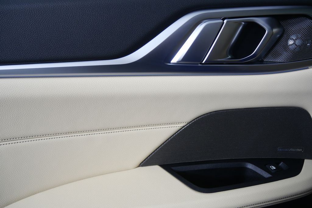 Thumbnail: 2026 BMW i4 - 13