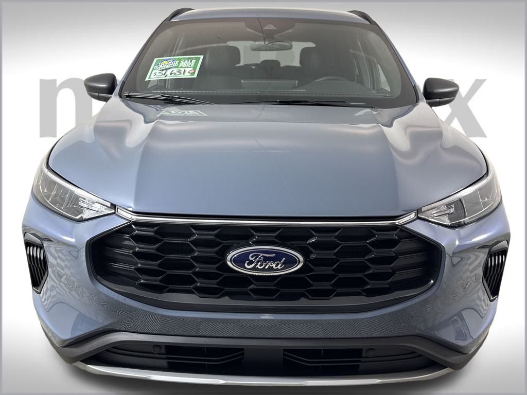 2025 Ford Escape Hybrid ST-Line photo 11