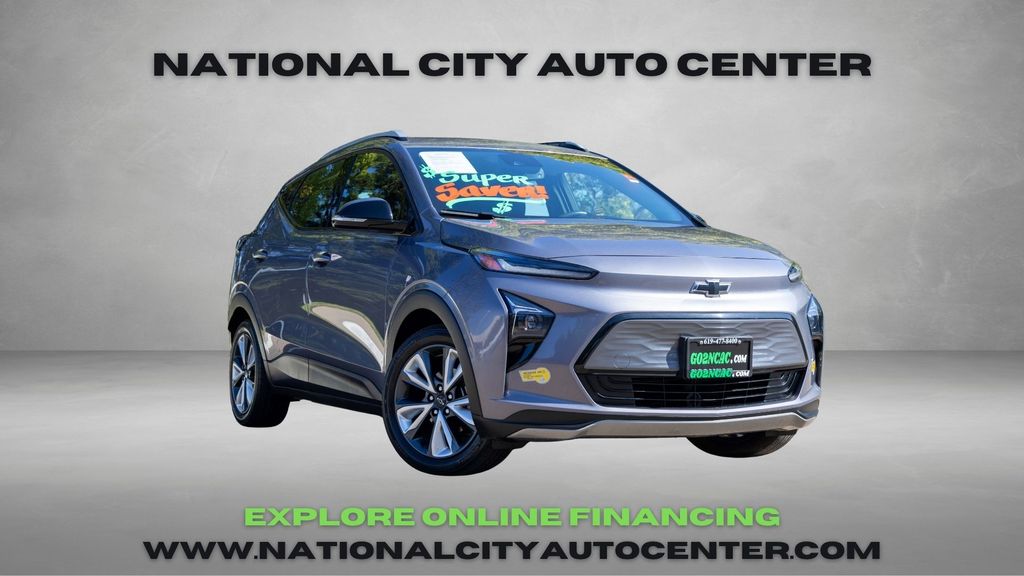 2022 Chevrolet Bolt EUV LT's photo
