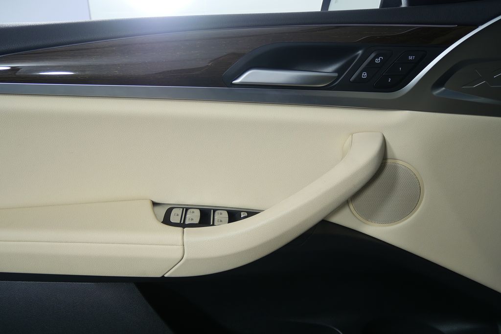 Thumbnail: 2024 BMW X3 - 9