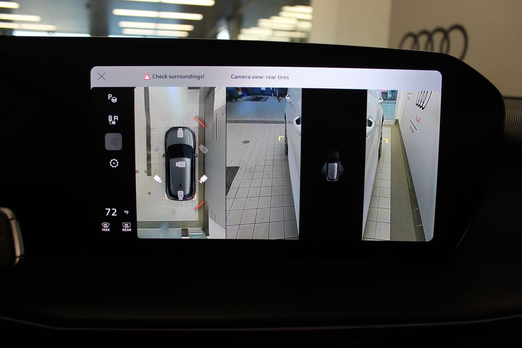 Thumbnail: 2026 Audi Q3 - 22