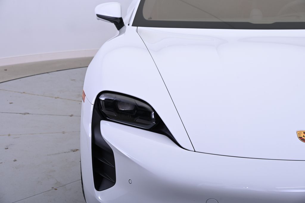 2023 Porsche Taycan GTS 11
