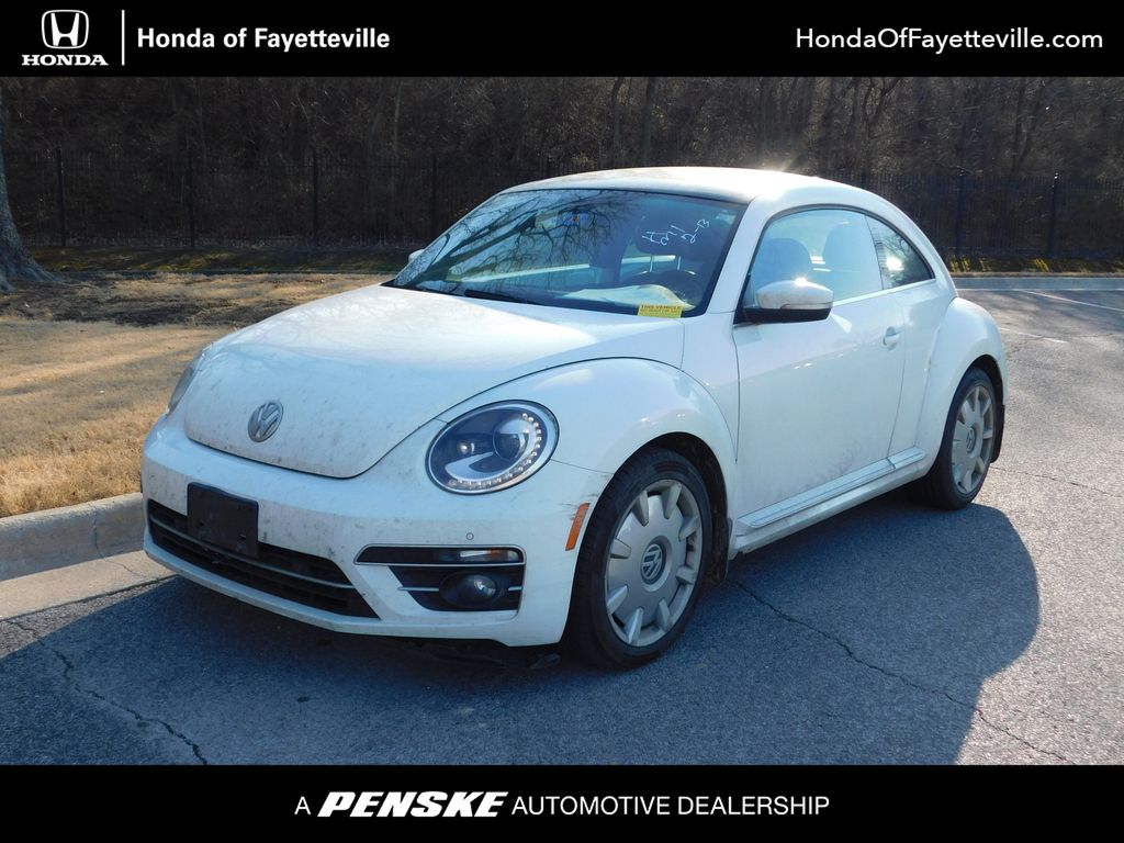 2018 Volkswagen Beetle SE -
                  Fayetteville, AR