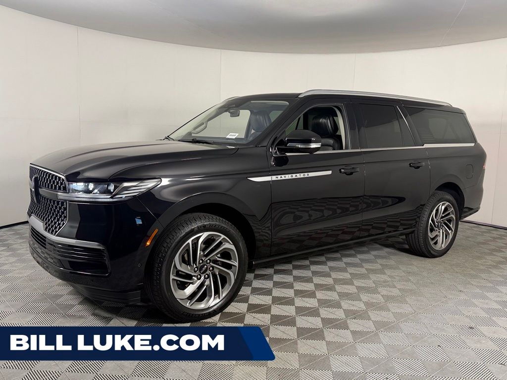 Infinite Black Metallic Clearcoat 2025 Lincoln Navigator SUV / Crossover Four-Wheel Drive Automatic