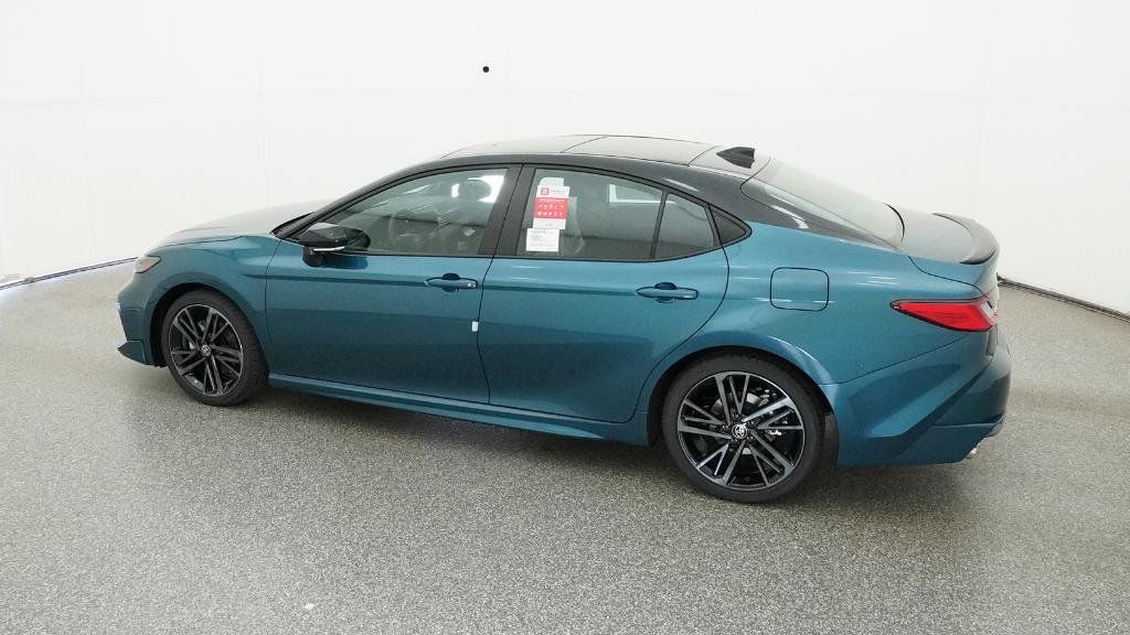 2025 Toyota Camry XSE 8