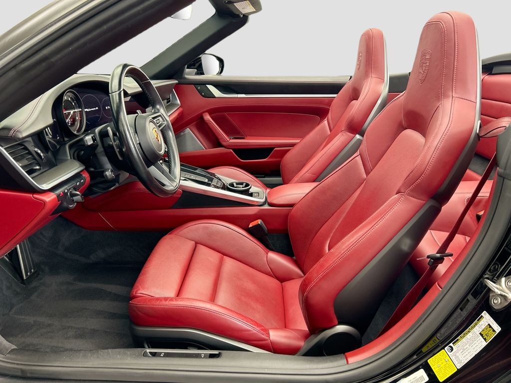 Thumbnail: 2023 Porsche 911 - 5