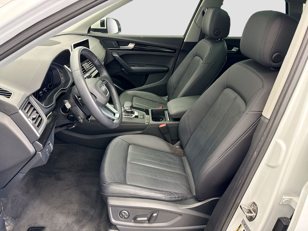 Thumbnail: 2020 Audi Q5 - 18