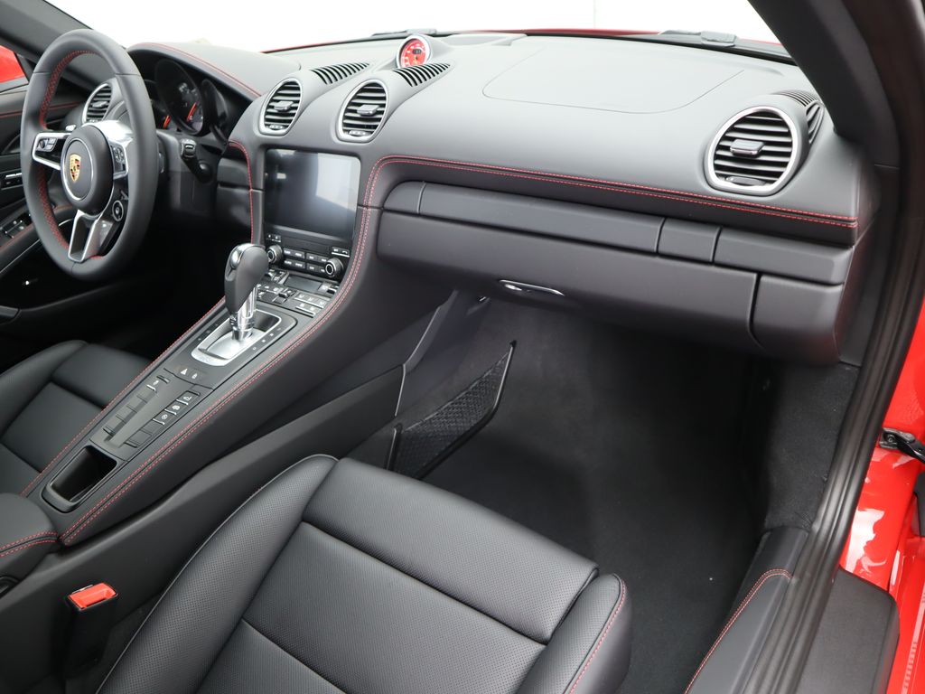 2024 Porsche 718 Cayman  18