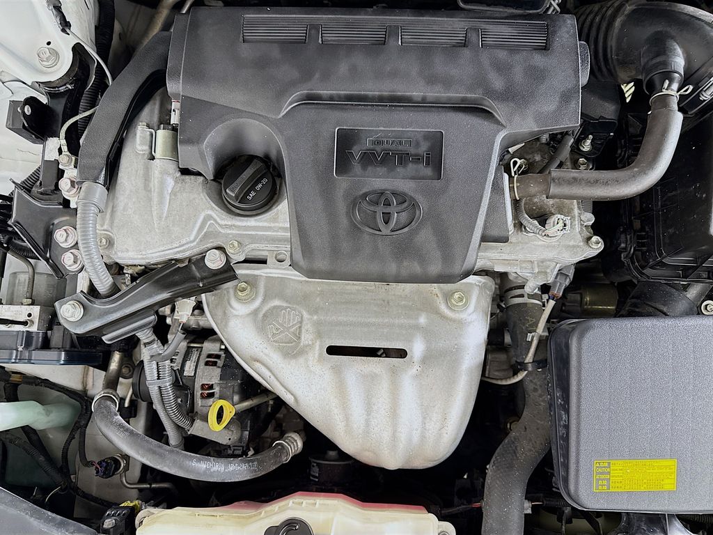 Thumbnail: 2015 Toyota Camry - 28