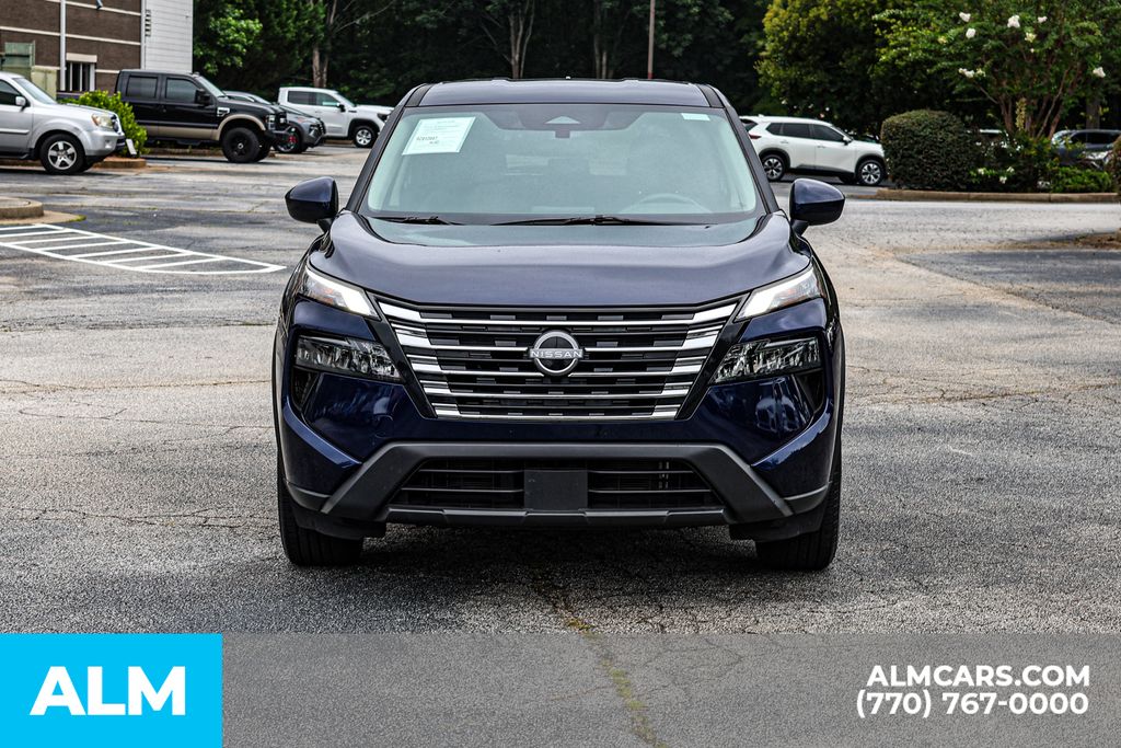 Used 2025 Blue Nissan SV image 11