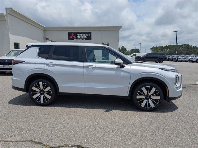 Used 2025 Mitsubishi Outlander SUV