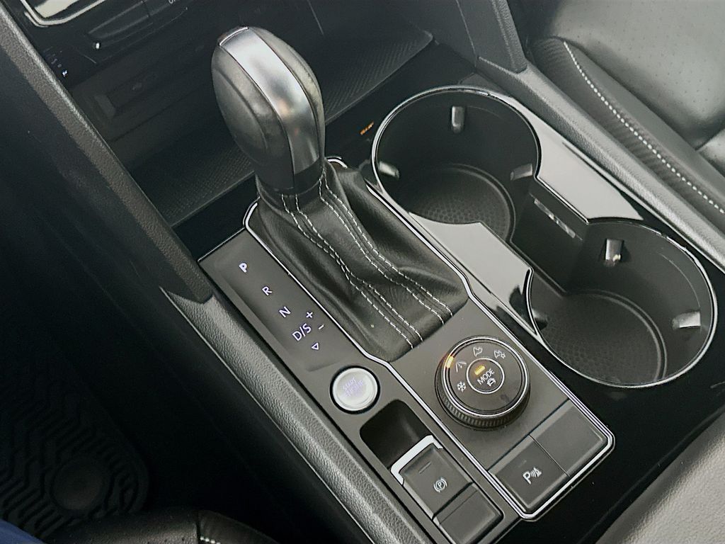 Used 2022 Gray Volkswagen 3.6L V6 SEL R-Line image 16