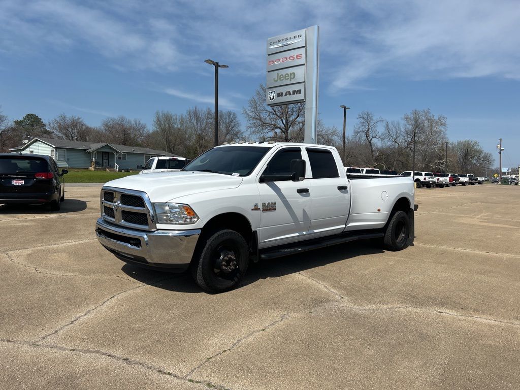 2018 RAM 3500 Tradesman Crew Cab LB DRW 4WD