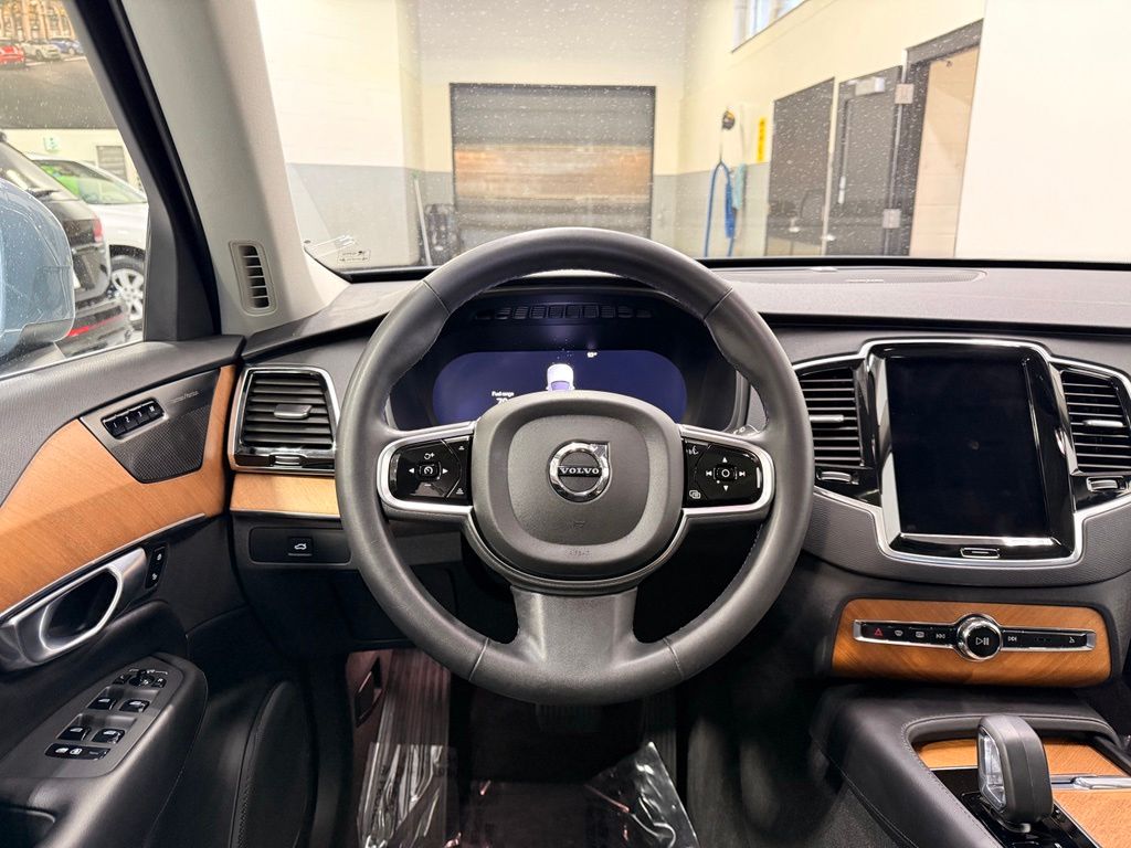 Thumbnail: 2023 Volvo XC90 - 23