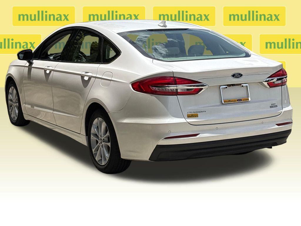 Certified Used 2020 White Ford SE image 9