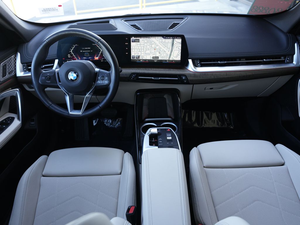 Thumbnail: 2023 BMW X1 - 10