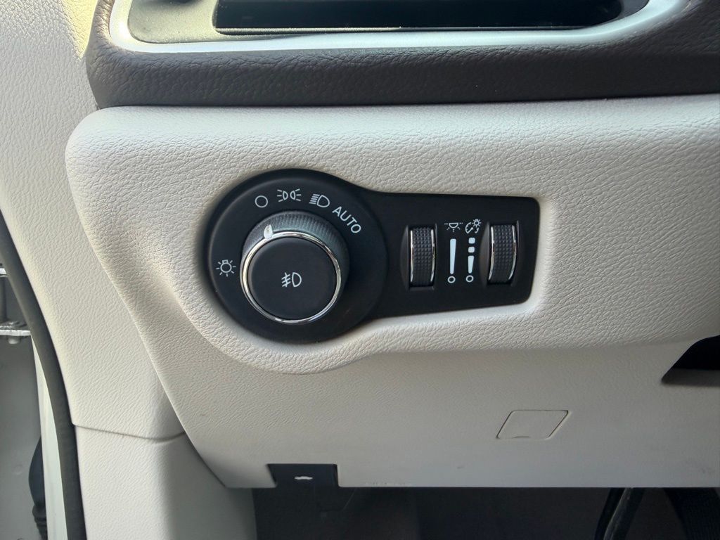 2021 Chrysler Pacifica Touring L White at Klick Lewis Buick Chevrolet