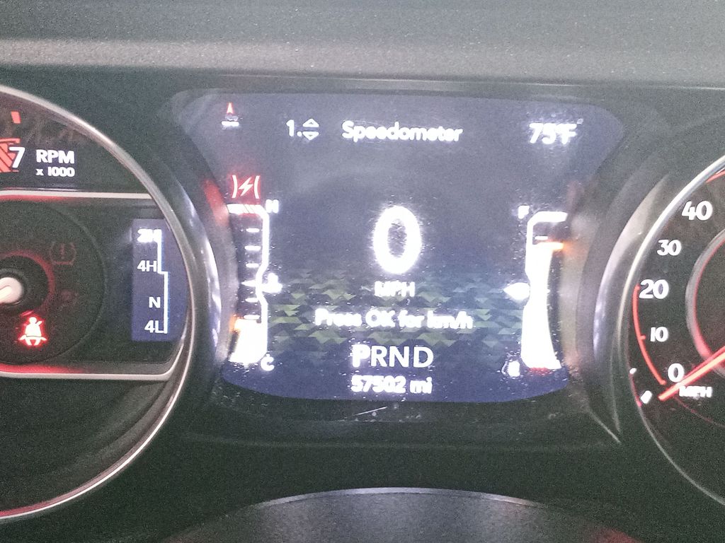 Used 2020 Gray Jeep Mojave image 16