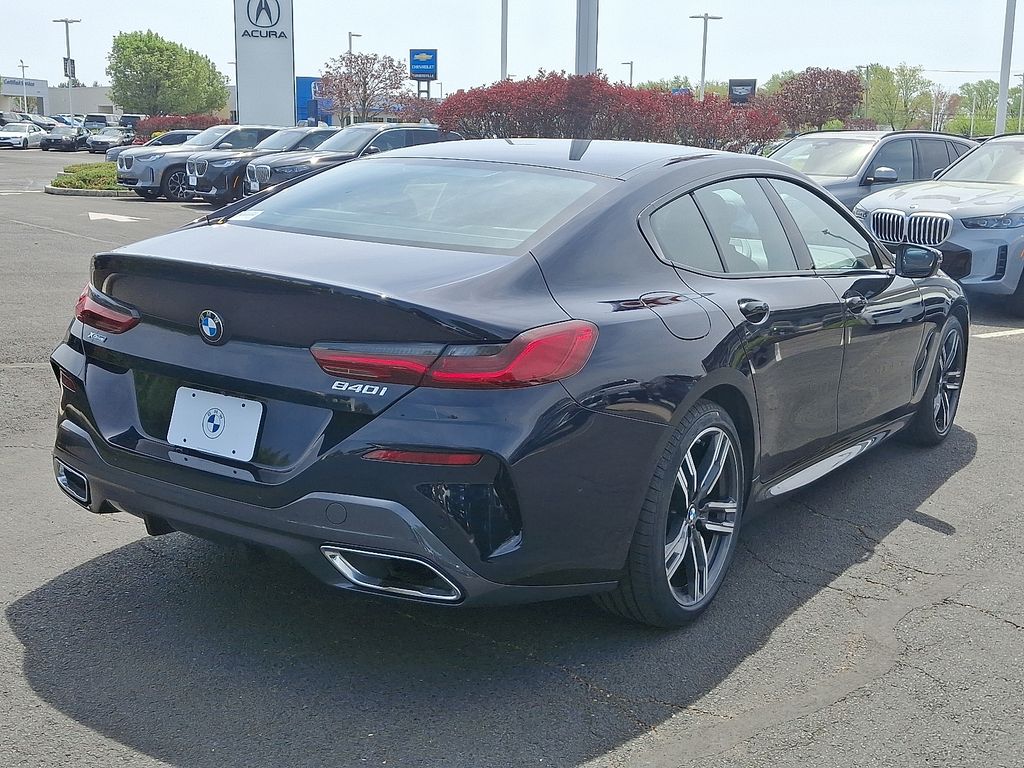2022 BMW 8 Series  6