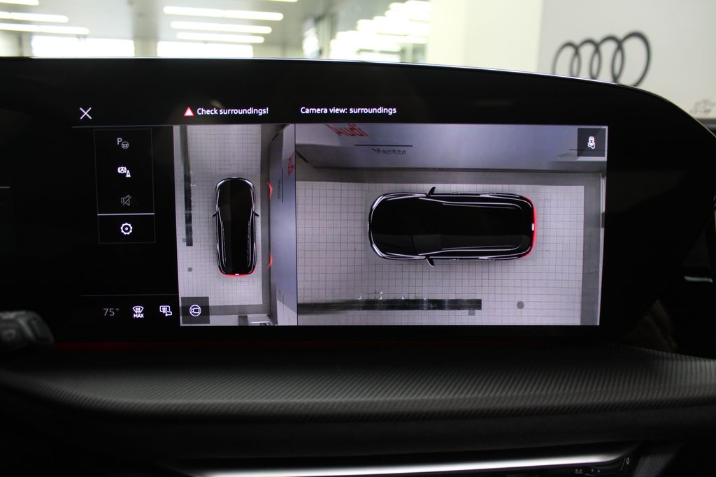 Thumbnail: 2025 Audi SQ5 - 26