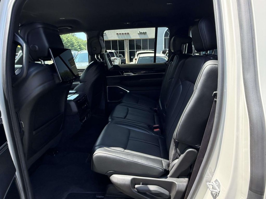 Used 2022 White Jeep Series II image 14