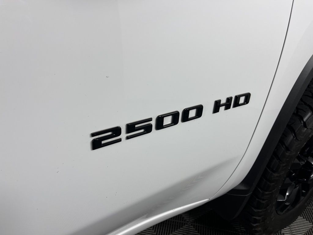 Thumbnail: 2026 Chevrolet Silverado 2500 - 3