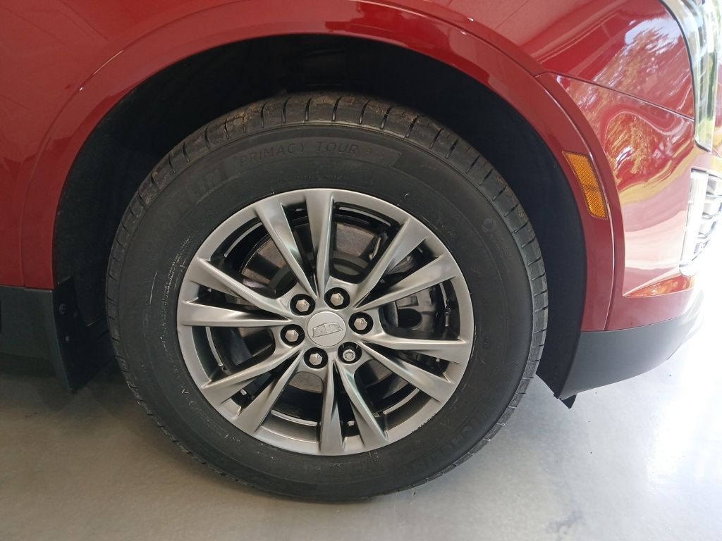 used 2021 Cadillac XT5 car, priced at $31,500