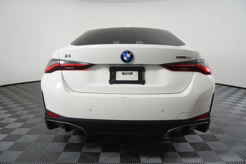 Thumbnail: 2023 BMW i4 - 4