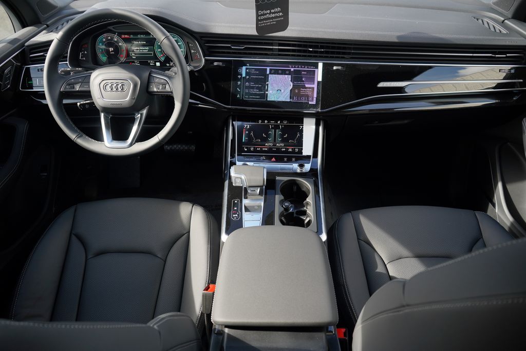 Thumbnail: 2026 Audi Q7 - 8