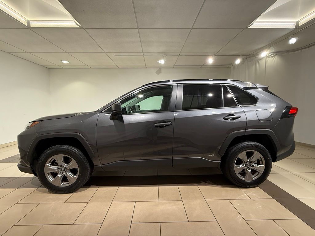 Thumbnail: 2025 Toyota RAV4 - 2