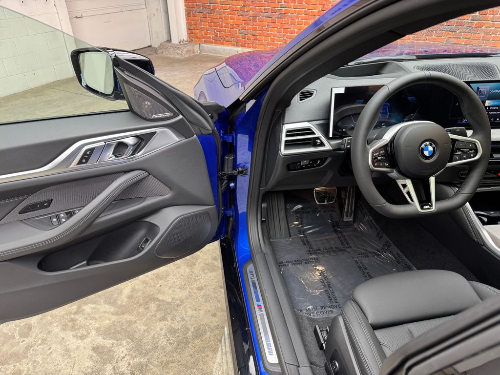 New 2026 Blue BMW xDrive40 image 9