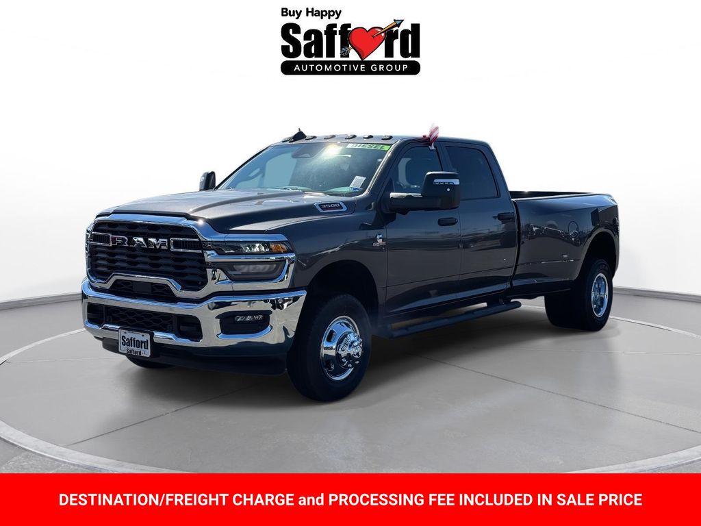 2026 RAM 3500 Tradesman Crew Cab LB DRW 4WD