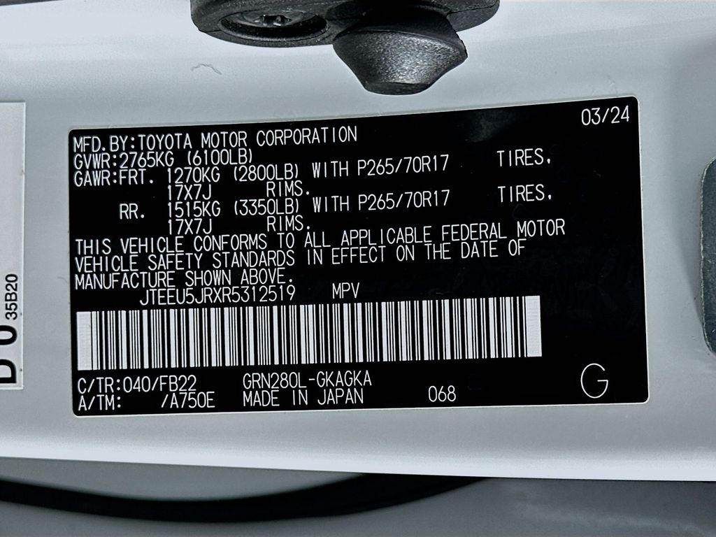 2024 Toyota 4Runner SR5 31