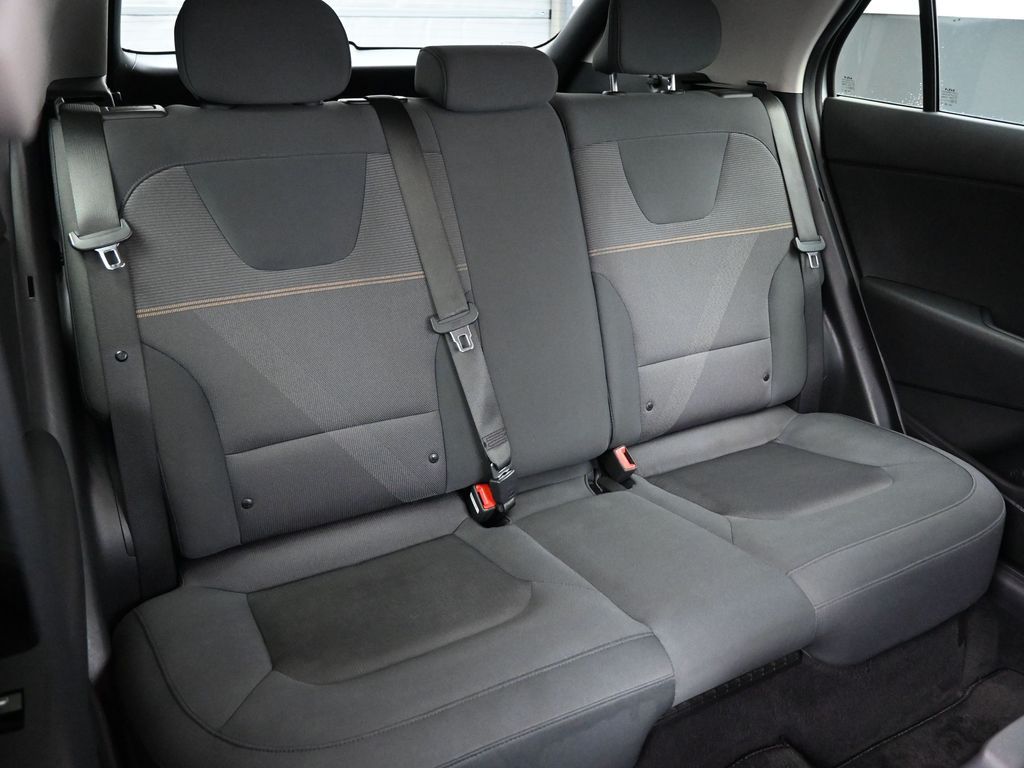 2023 Kia Niro LX