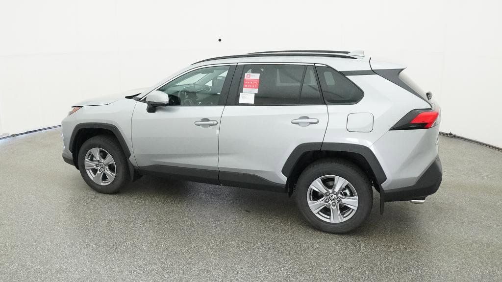 Thumbnail: 2025 Toyota RAV4 - 26
