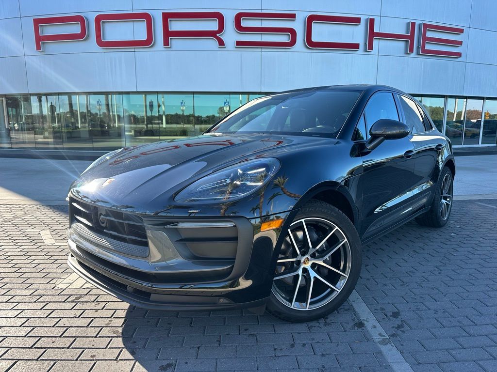 2025 Porsche Macan T's photo