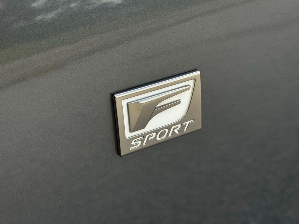 2021 Lexus IS 350 F SPORT 8