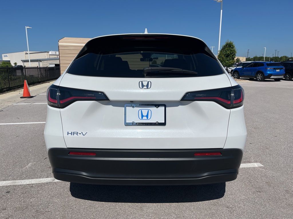 Thumbnail: 2026 Honda HR-V - 5