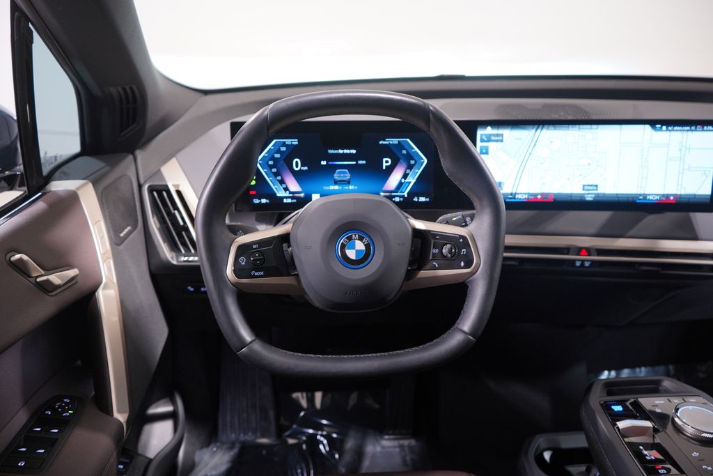 2023 BMW iX xDrive50 11