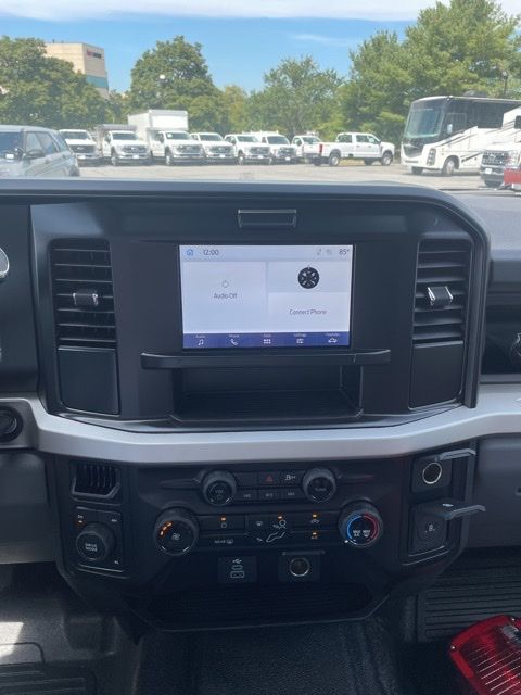 2025 Ford F-450 Chassis XL