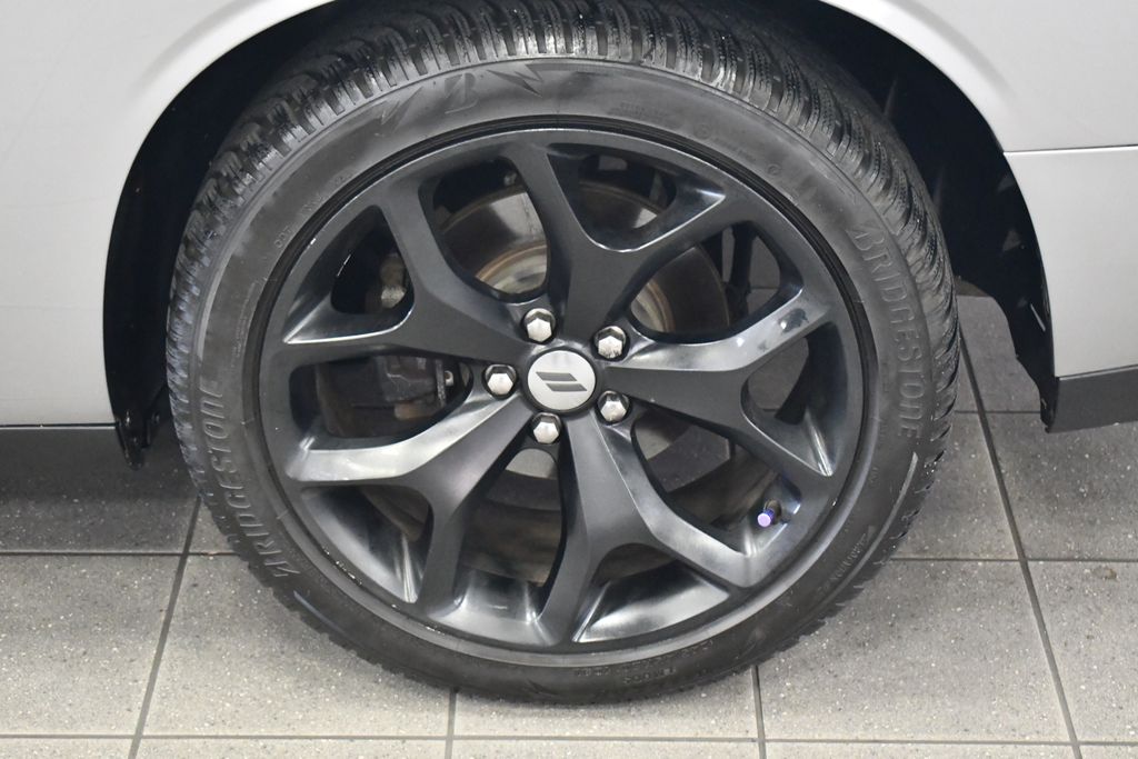 Thumbnail: 2018 Dodge Challenger - 12