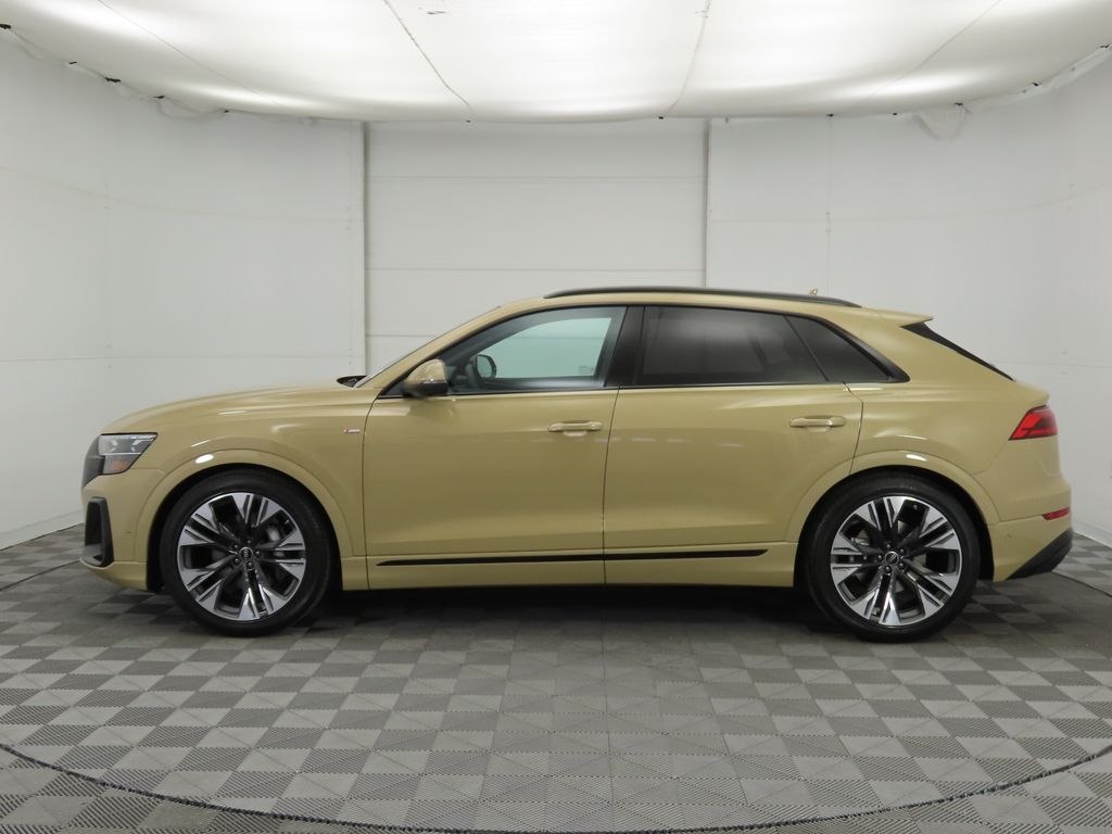 2025 Audi Q8  8