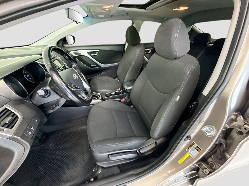 Thumbnail: 2015 Hyundai Elantra - 19