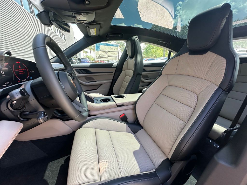 Thumbnail: 2026 Porsche Taycan - 5