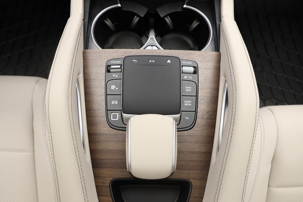 Thumbnail: 2026 Mercedes-Benz GLE - 29