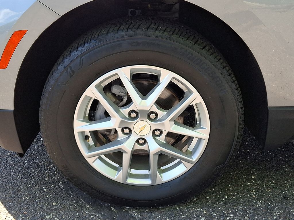 used 2024 Chevrolet Equinox car, priced at $23,354