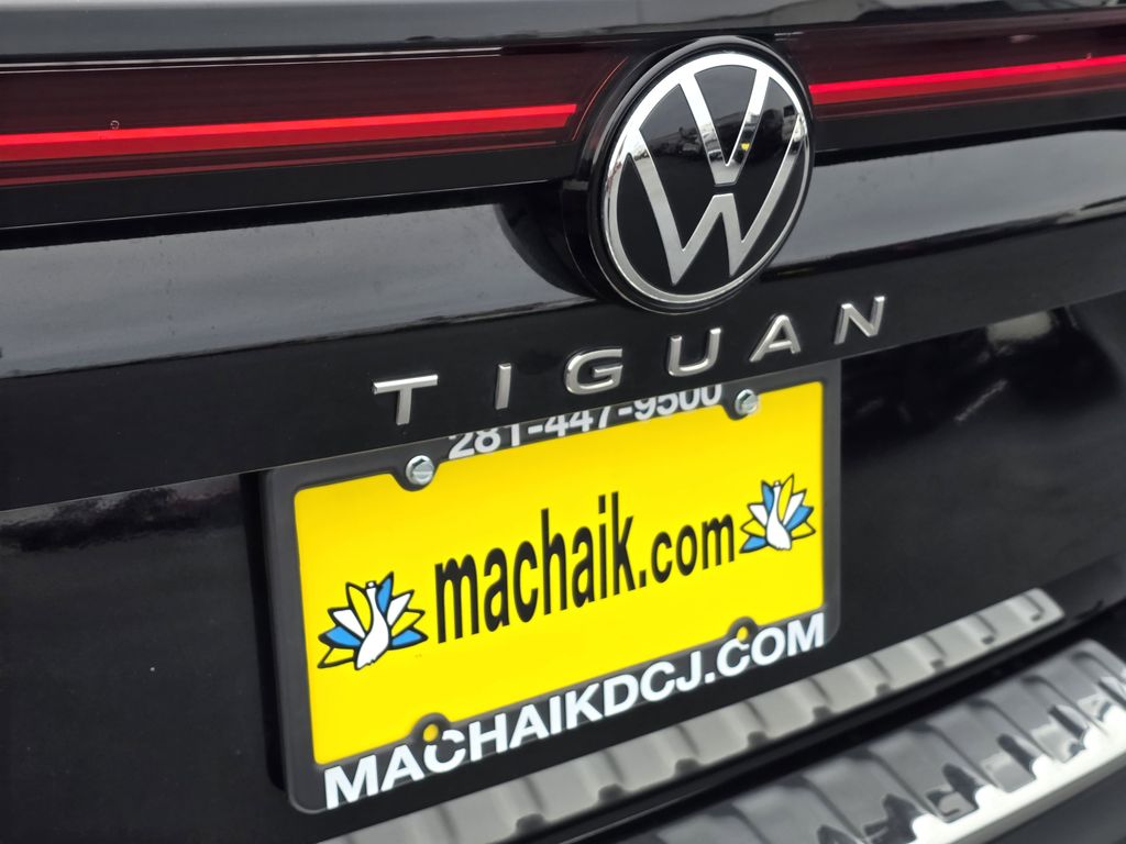 2025 Volkswagen Tiguan 2.0T SE - 7